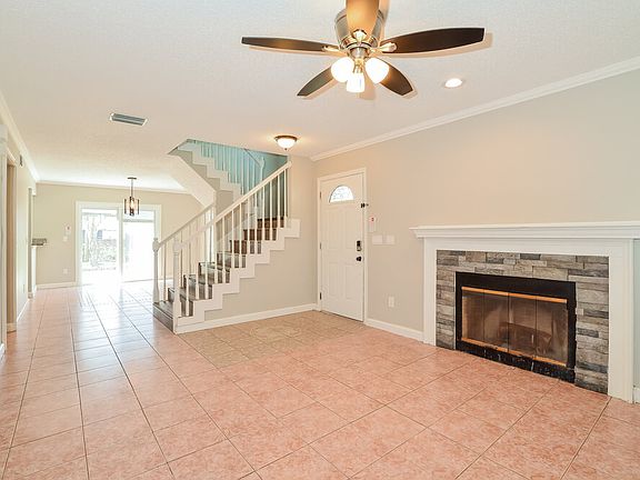 5th image of 1029 Kelsey Ave