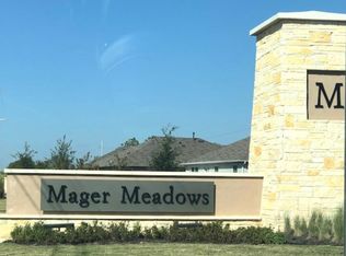206 Marimoor Dr, Hutto, TX 78634