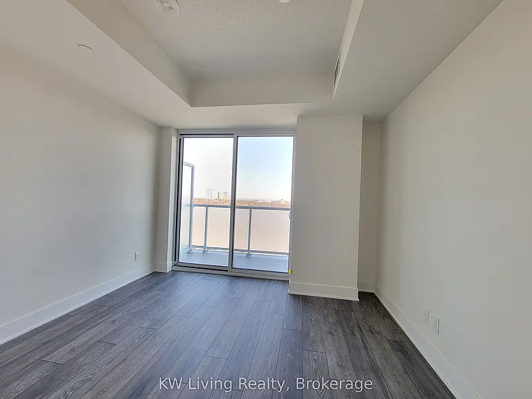 188 Fairview Mall Dr #1105 — Photo 4