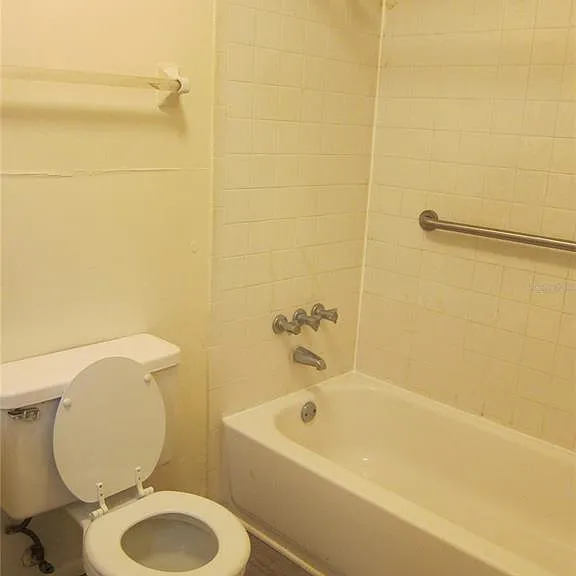 7012 SW 6th Pl #C — Photo 7