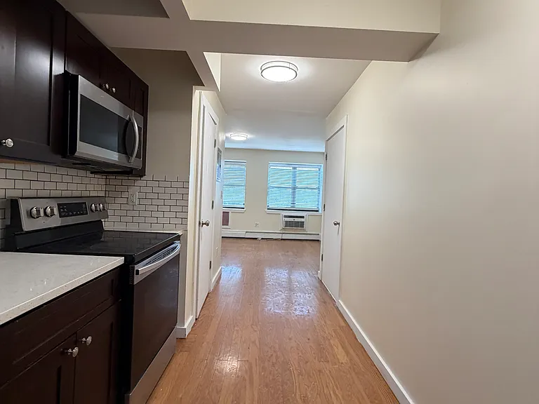 2278 Bronx Park E #8C — Photo 3