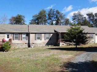 129 Common Wealth Ct, Rutherfordton, NC 28139
