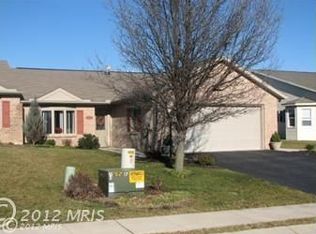 339 Parkwood Dr, Chambersburg, PA 17201
