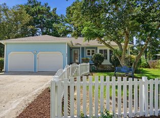 608 Dolphin Dr, Summerville, SC 29485