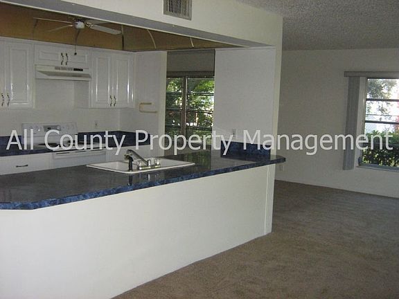 2nd image of 3545 30th Ave N APT 1