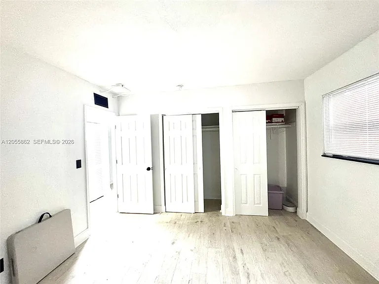 1525 NE 135th St #4 — Photo 8