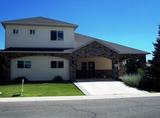 688 Cobble Dr, Montrose, CO 81403