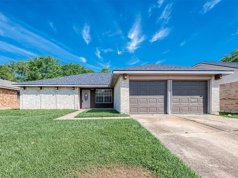 19510 Westhaven Dr — Photo 1
