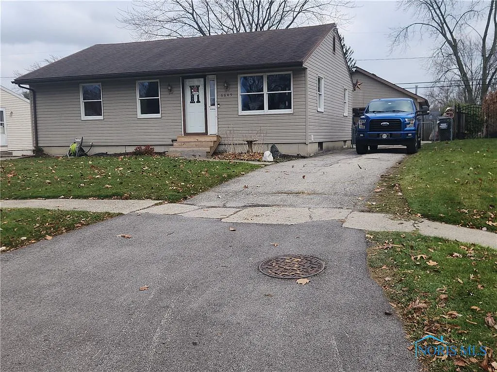 6649 Burnham Green Rd photo 1