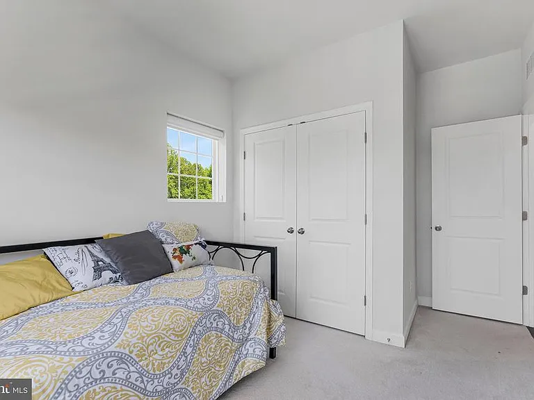 4402 Fair Lakes Ct — Photo 22