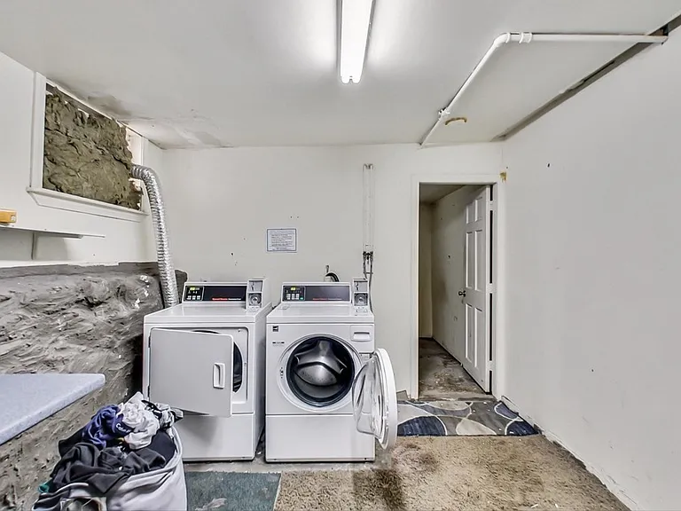 47 Hillside St #2L — Photo 24