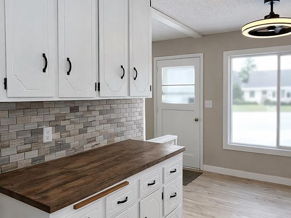 4th image of 402 Kent Rd