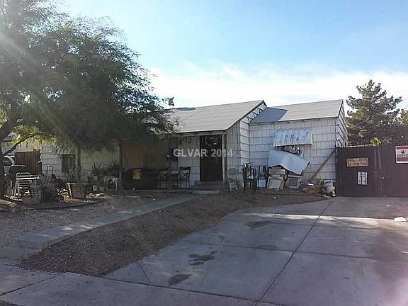 2nd image of 1208 Chapman Dr