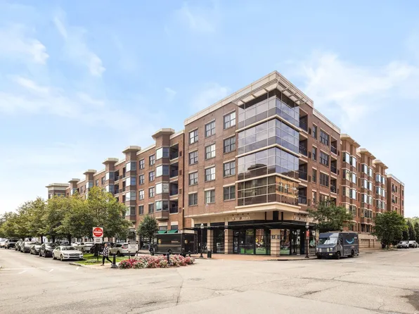 22 Avenue At Port Imperial APT 101, West New York, NJ 07093