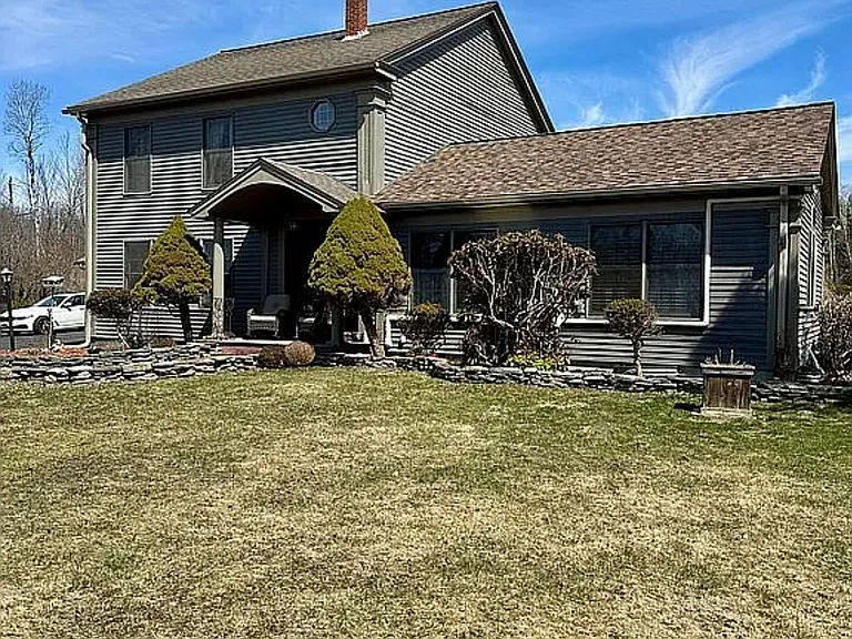 377 Holley Rd — Photo 1