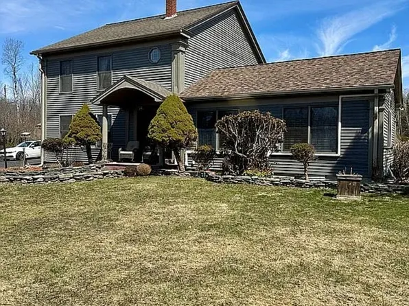 377 Holley Rd, Farmington, ME 04938