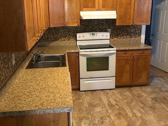 3rd image of 5428 Virginia Ave #2F
