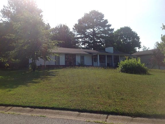 2nd image of 108 Belmont Ln