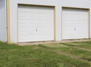 314 W 5th St, Montrose, MO 64770