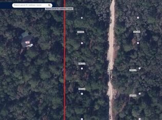 121 Roberto Ln, Florahome, FL 32140