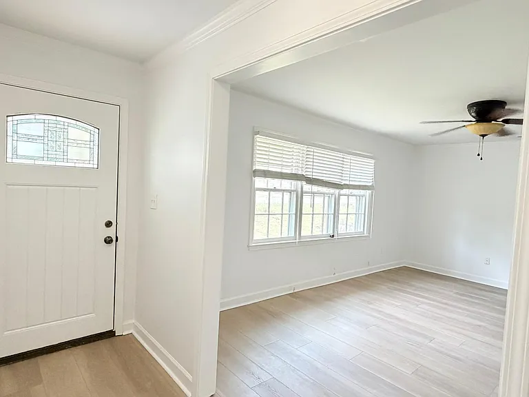 4411 Green Bay Trl — Photo 16