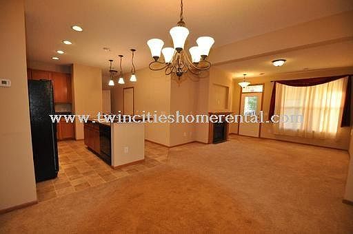 5th image of 15584 Empress Ave N