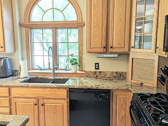 4th image of 4348 Lakeview Glen Dr