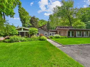 307 Grove St, New Milford, CT 06776