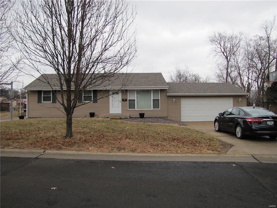 1st image of 7229 Fernbrook Dr