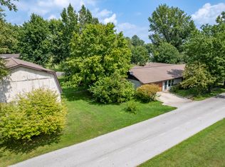 607 W Cyrus St, Farmersburg, IN 47850