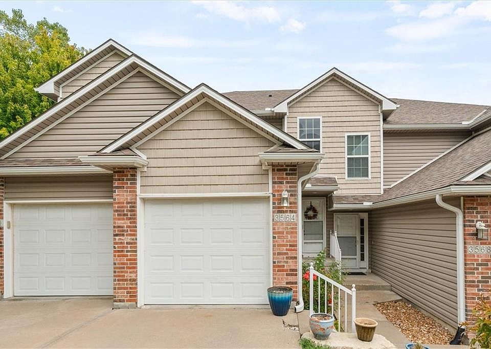 1st image of 3564 NE Austin Dr