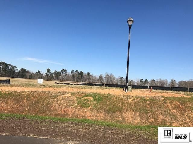 2nd image of 426 Pelican Grove Dr