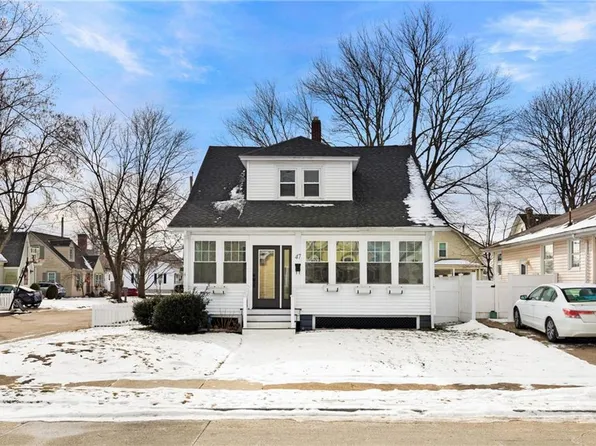 47 Holburn Ave, Cranston, RI 02910