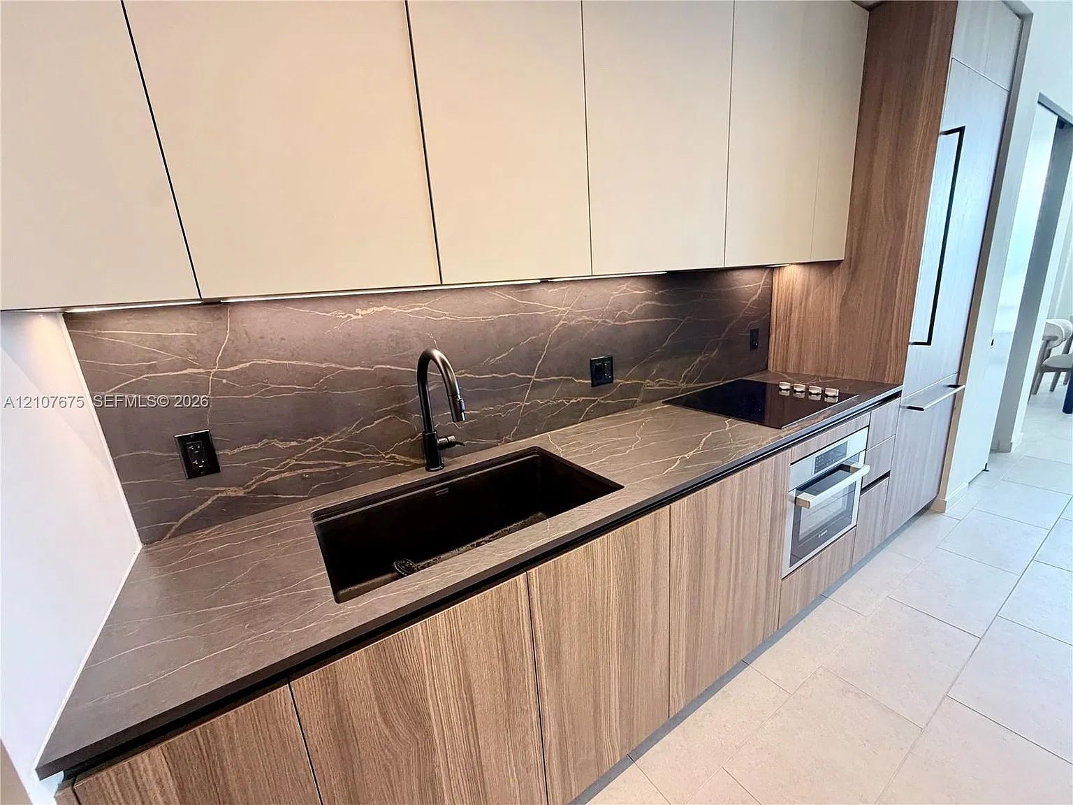 13899 Biscayne Blvd — Photo 3