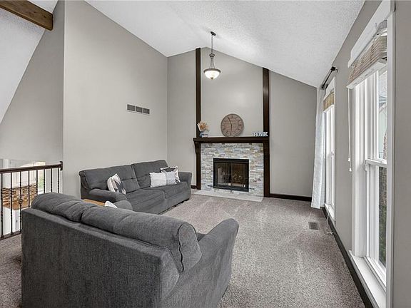 5th image of 14014 S Cottonwood Dr