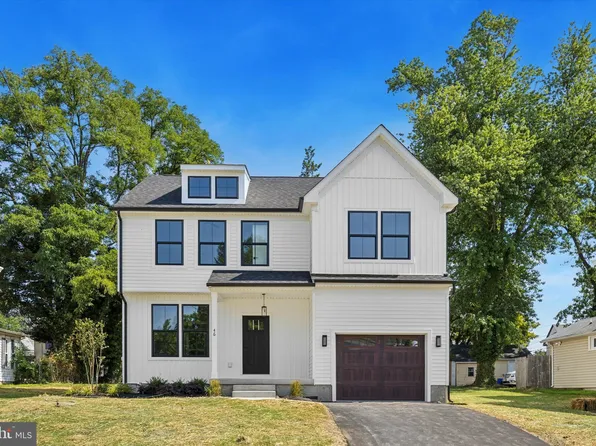 46 Penn St, Woodbury, NJ 08096