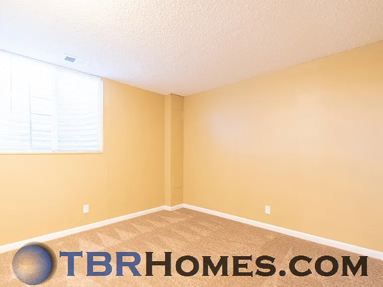 14435 Olmsted Dr — Photo 14