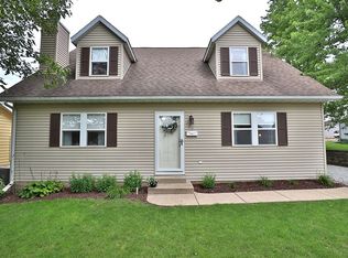 505 E Cruger Ave, Eureka, IL