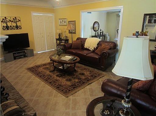 5th image of 3012 Middlewood Cres