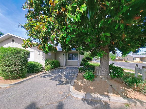 2nd image of 944 W McKinley Ave APT 101