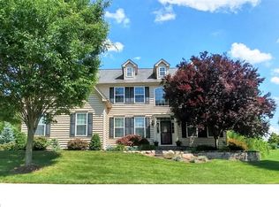 4002 Ashbrook Dr, Royersford, PA 19468