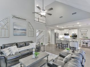 1119 Owen Layne Dr, Murfreesboro, TN 37129