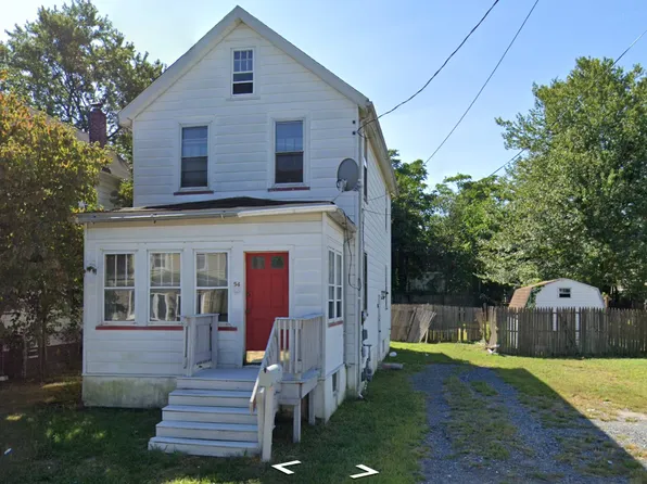 54 Capitol St, Paulsboro, NJ 08066