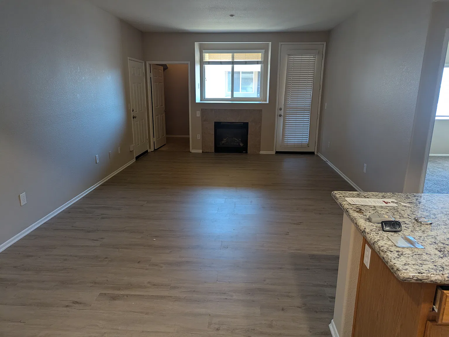 2 bed, 1159 sqft, $2,200 — Photo 3