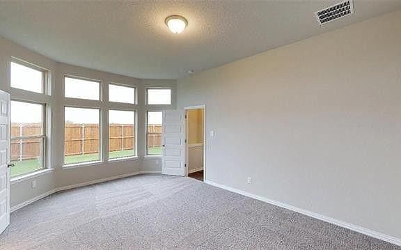 4th image of 2806 Mesquite Ave