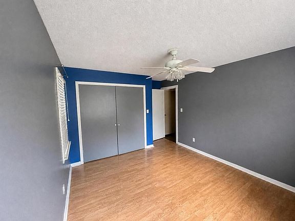 4th image of 655 E End Dr