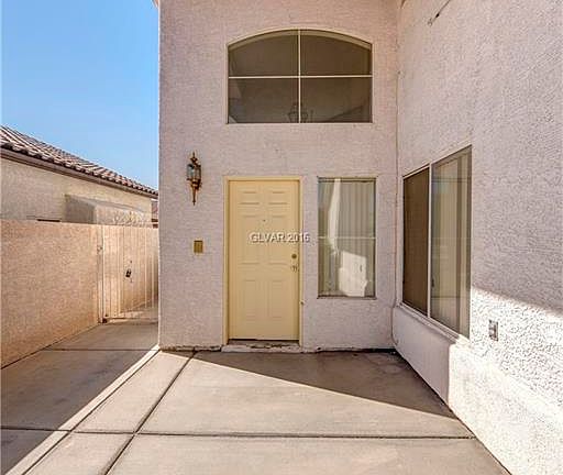 3rd image of 7991 Nookfield Dr