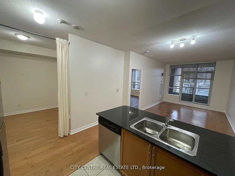 388 Prince Of Wales Dr #307 — Photo 2