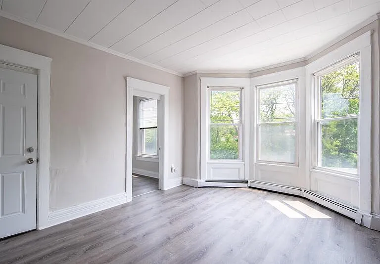 2433 Broadway #2 — Photo 7