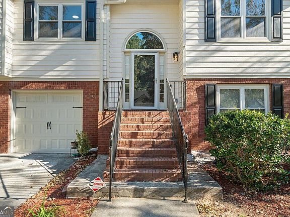3rd image of 3590 Andrea Lee Ct